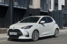 Toyota YARIS 2021